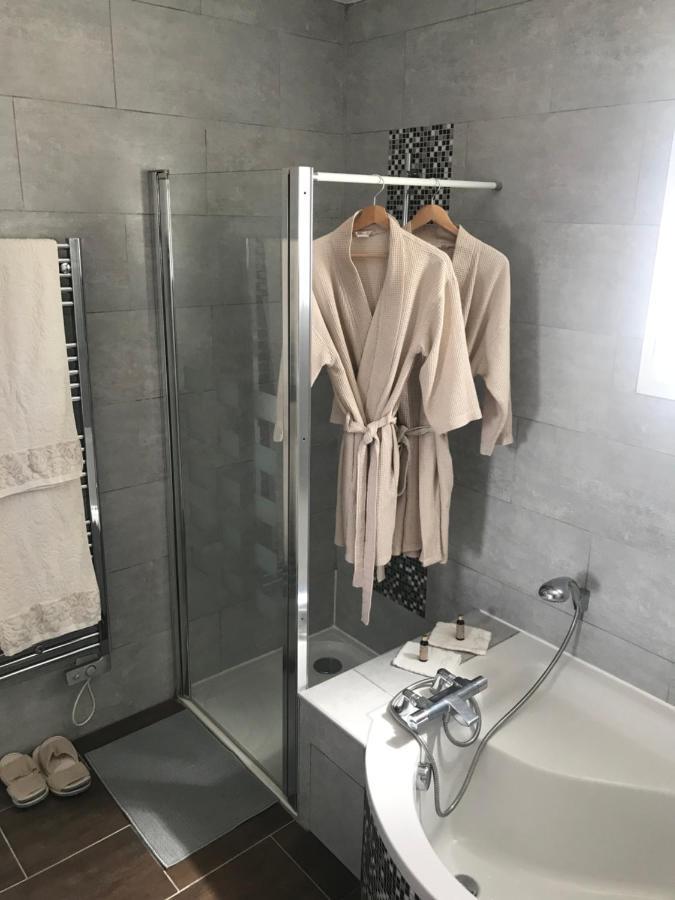 Saint-Avertin Maison Chaleureuse A Partager En Famille Ou Amis Villa Екстериор снимка